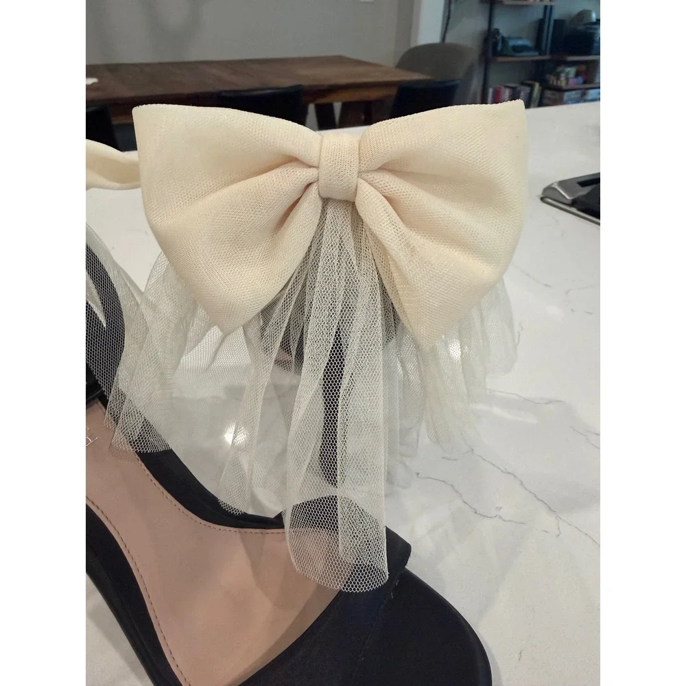 Born on Fifth for Antonio Melani Black Satin Bow Tulle Veil Heels 7.5M 4